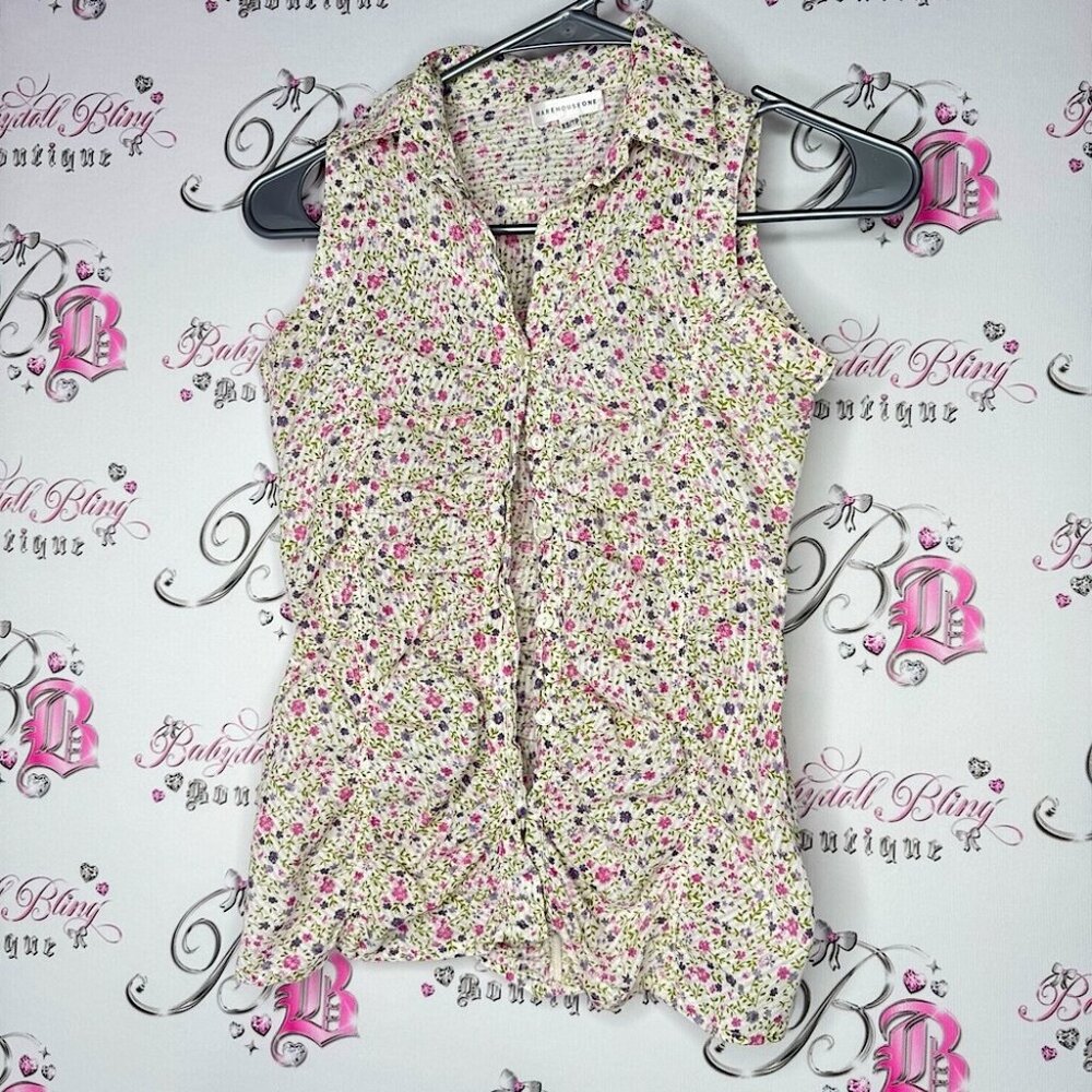 Warehouse one button up tank top flowers cute buttons Floral Sleeveless Blouse